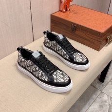 Christian Dior Low Shoes